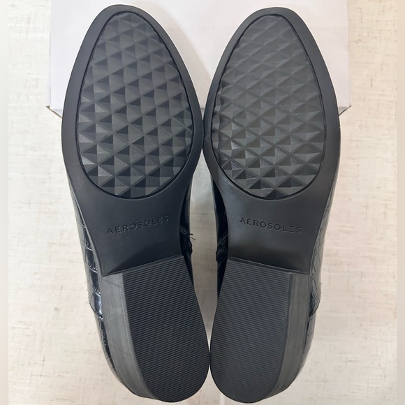 AEROSOLES Black Ankle Booties with Sleek Design - Picture 9 of 11